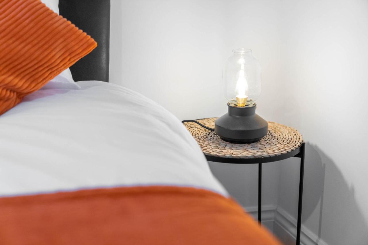 2 Bedroom Loft And Spacious Apt- One Choice Stays- Jq Birmingham Esterno foto