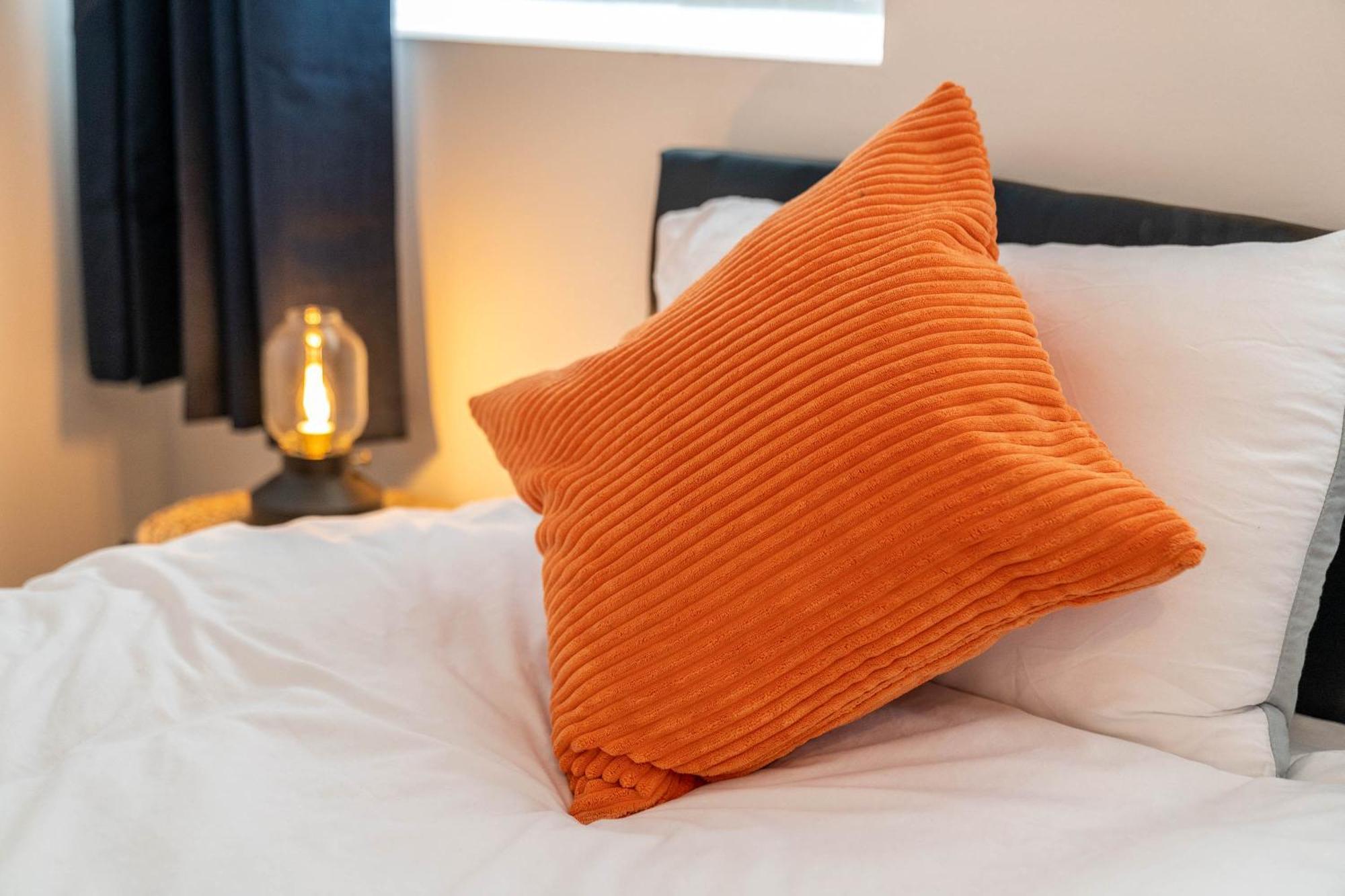 2 Bedroom Loft And Spacious Apt- One Choice Stays- Jq Birmingham Esterno foto