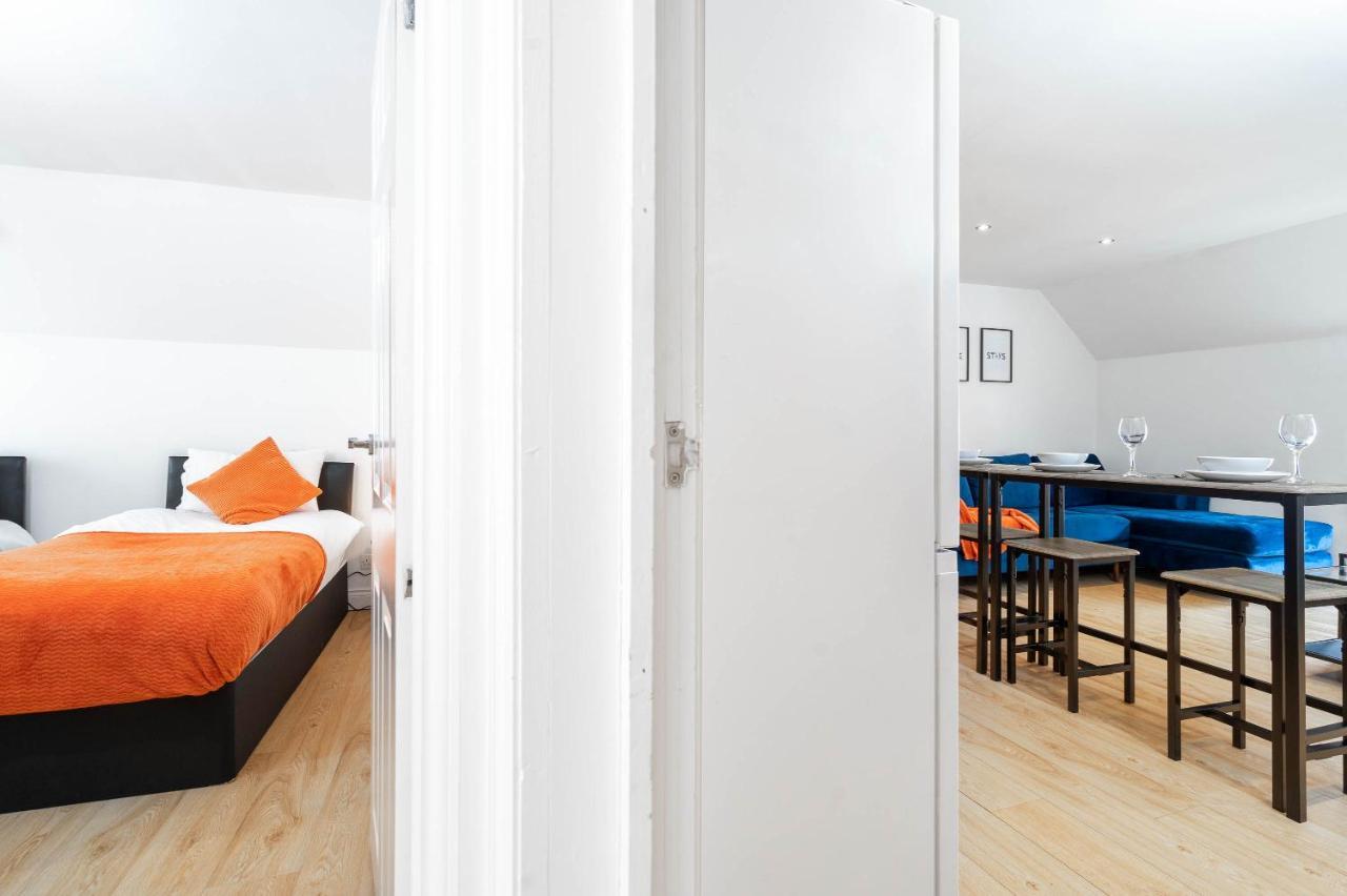 2 Bedroom Loft And Spacious Apt- One Choice Stays- Jq Birmingham Esterno foto