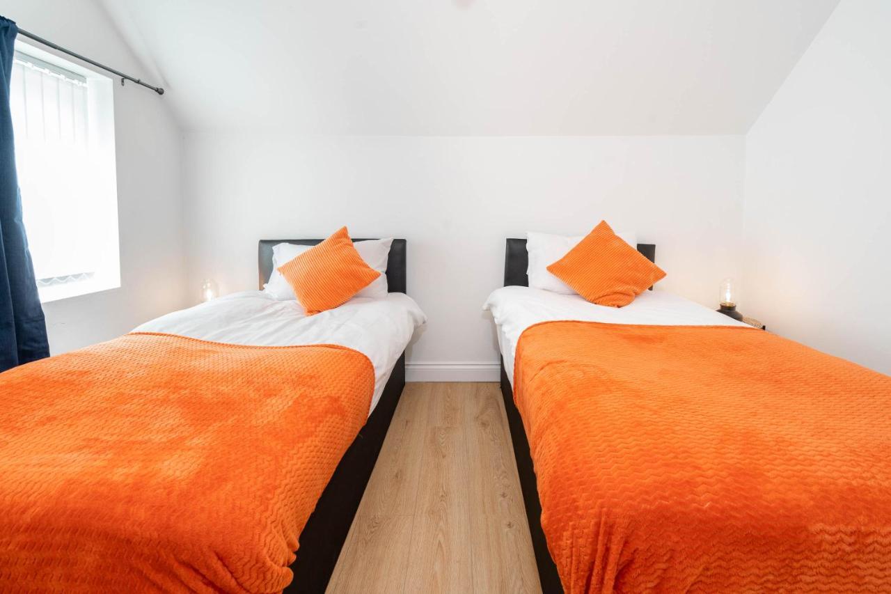 2 Bedroom Loft And Spacious Apt- One Choice Stays- Jq Birmingham Esterno foto