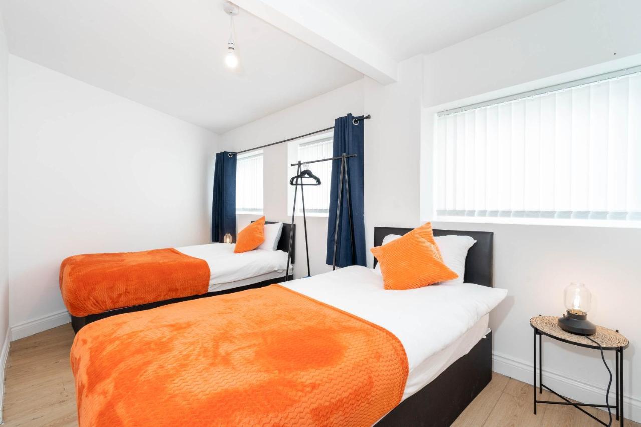 2 Bedroom Loft And Spacious Apt- One Choice Stays- Jq Birmingham Esterno foto